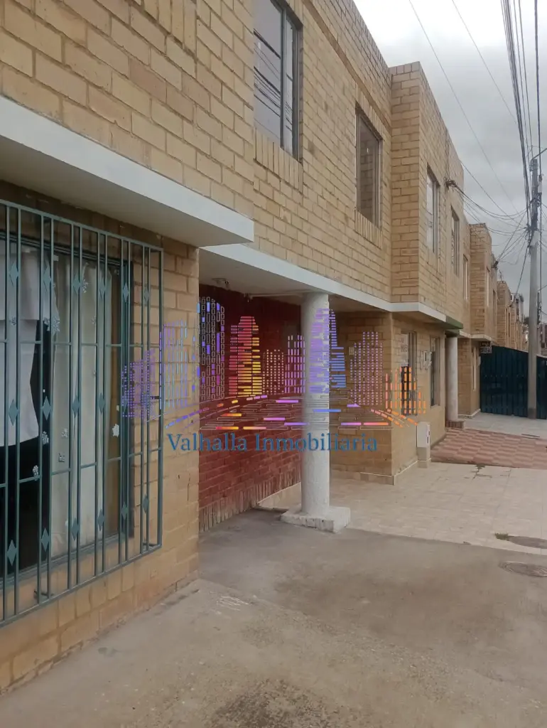 SE VENDE HERMOSA CASA EN PRADOS DEL MIRADOR, ZIPAQUIRÁ CUNDINAMARCA 